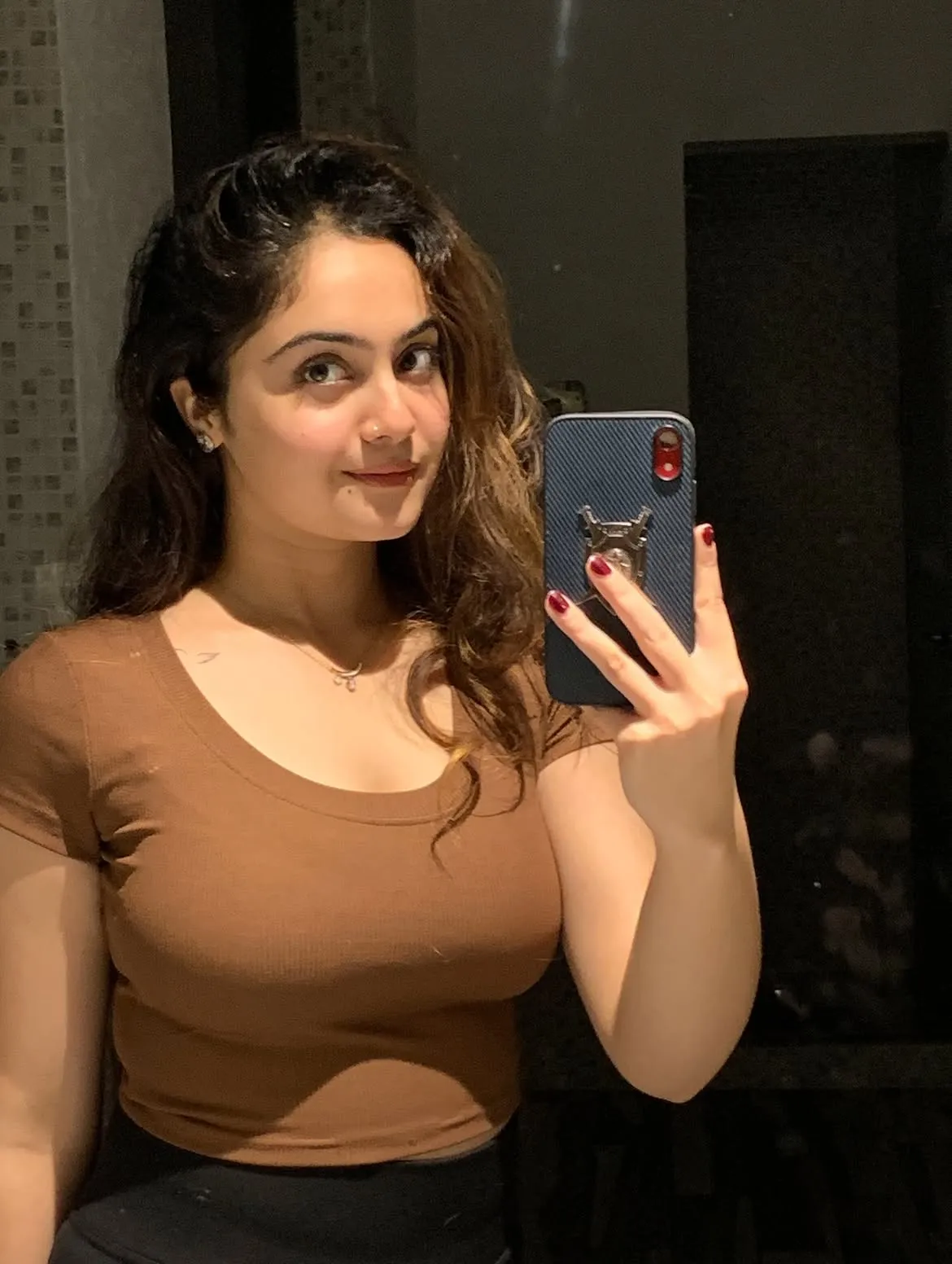 Indian Girl WhatsApp Group Icon - Adult 18+ & Hot