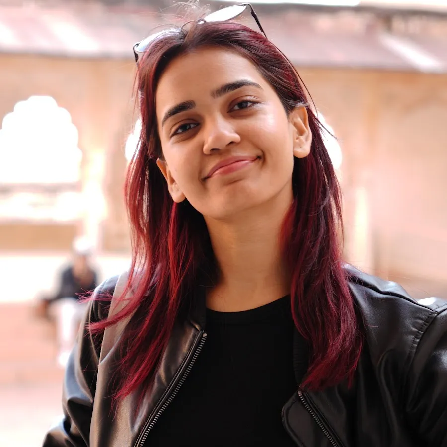 Sonali Singh WhatsApp Group Icon - Fan Club & Celebrities