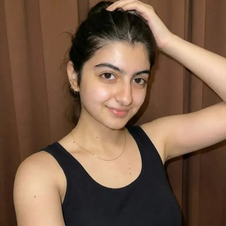 Meenakshi girl  😘 WhatsApp Group Icon - Dating & Flirting