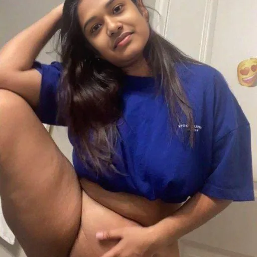 Tamil Girls hot WhatsApp Group Icon - Adult 18+ & Hot
