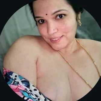 Aunty Lover 2 WhatsApp Group Icon - Adult 18+ & Hot