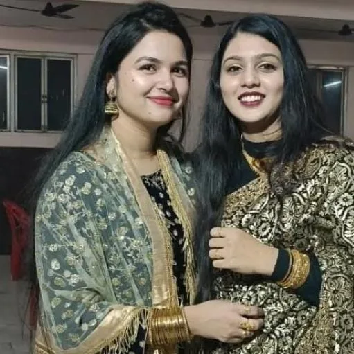 Indian Bhabhi WhatsApp Group Icon - Adult 18+ & Hot
