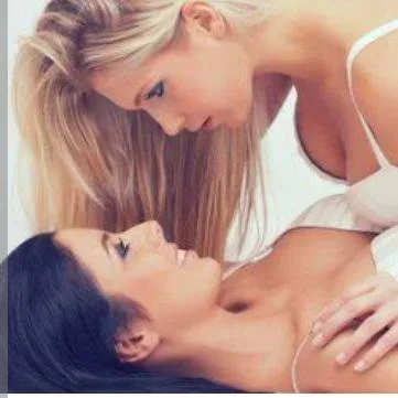Girls Romance  WhatsApp Group Icon - Adult 18+ & Hot