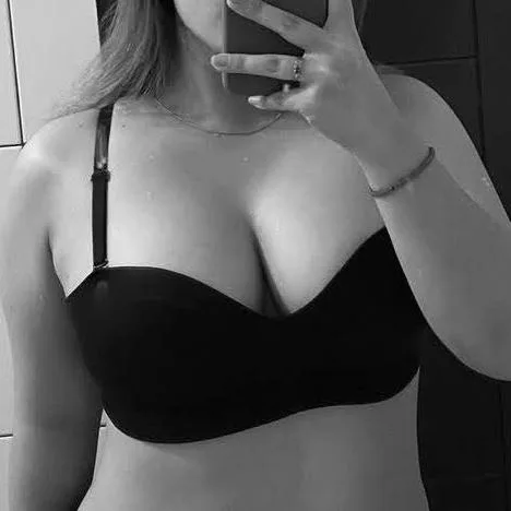 ہاٹ ویڈیو کال گ WhatsApp Group Icon - Adult 18+ & Hot
