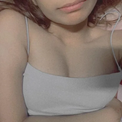 Sweet girl 3 WhatsApp Group Icon - Adult 18+ & Hot