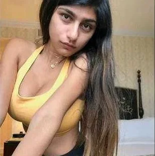 Hot break upp x... WhatsApp Group Icon - Adult 18+ & Hot