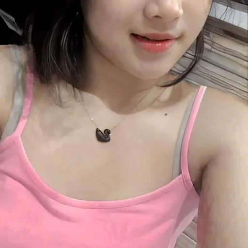 18+ DESI GIRL WhatsApp Group Icon - Adult 18+ & Hot