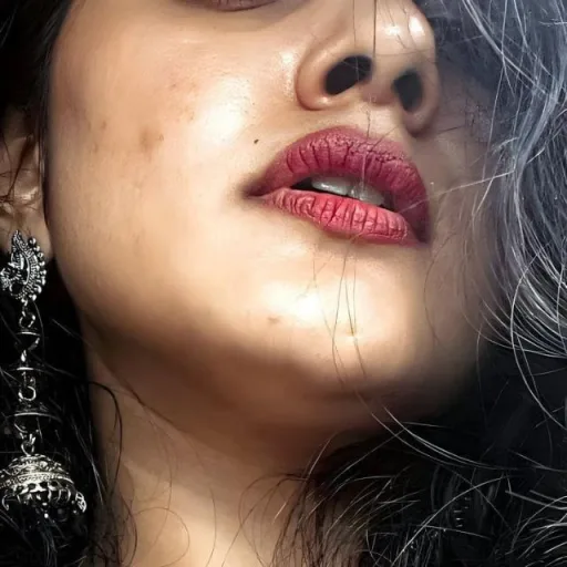 kolkata vedio call service 24 hours available  WhatsApp Group Icon - Adult 18+ & Hot