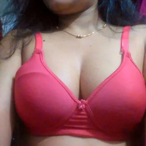 Tamila item number available WhatsApp Group Icon - Adult 18+ & Hot
