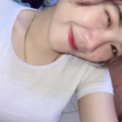 •VcS• indah.ayyuu WhatsApp Group Icon - Adult 18+ & Hot