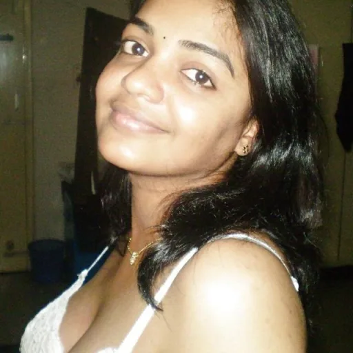 Cute south gi..rls WhatsApp Group Icon - Adult 18+ & Hot