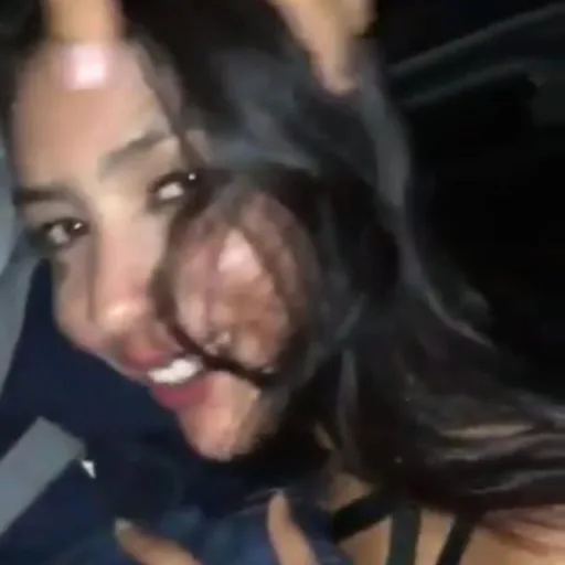 Insta Viral WhatsApp Group Icon - Adult 18+ & Hot