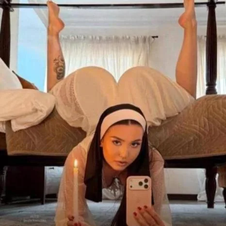 Real Connect ❤ WhatsApp Group Icon - Adult 18+ & Hot