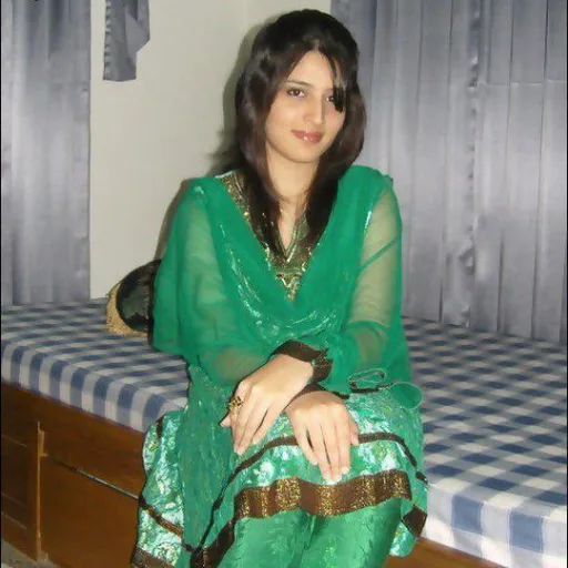 Pakistani video WhatsApp Group Icon - Adult 18+ & Hot