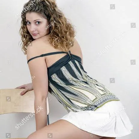 Sweet girls WhatsApp Group Icon - Adult 18+ & Hot