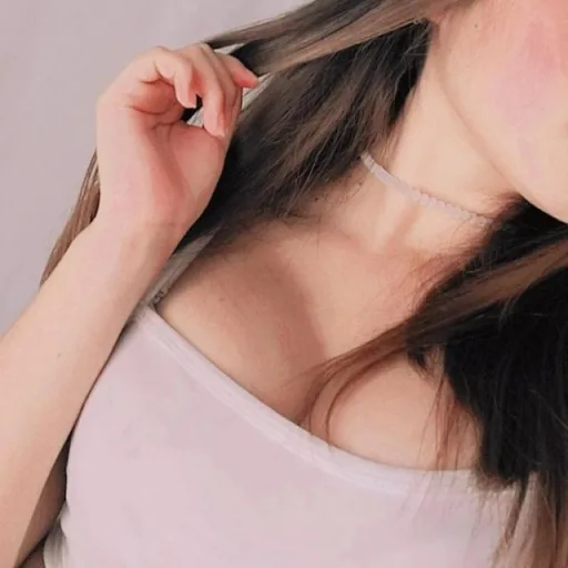 GRUP BERBAGI VIDIO 18+ FREE WhatsApp Group Icon - Adult 18+ & Hot