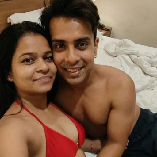 Video call girl real WhatsApp Group Icon - Adult 18+ & Hot