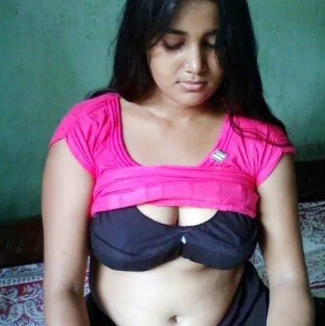 Si$t£r With Løv£rs  WhatsApp Group Icon - Adult 18+ & Hot
