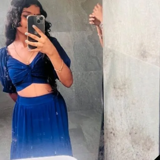 වරක කන්න එන්න ලමා WhatsApp Group Icon - Adult 18+ & Hot
