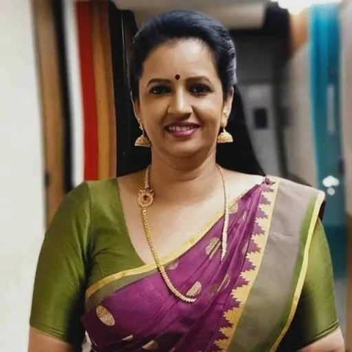 Tamil aunty WhatsApp Group Icon - Adult 18+ & Hot