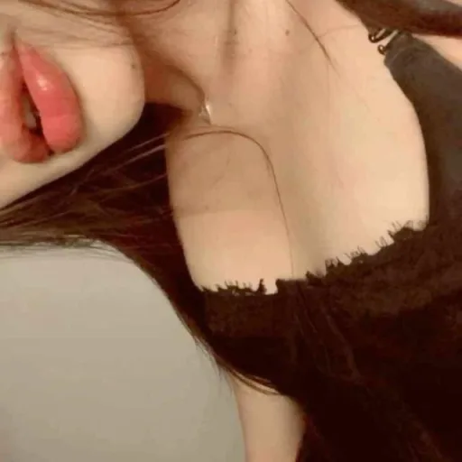 سخونة القحبة WhatsApp Group Icon - Adult 18+ & Hot