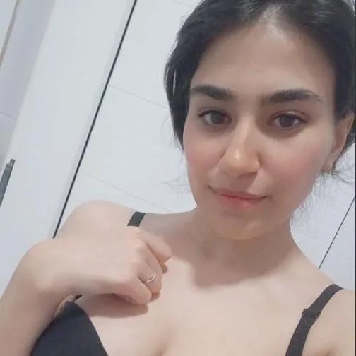 Genuine video call WhatsApp Group Icon - Adult 18+ & Hot