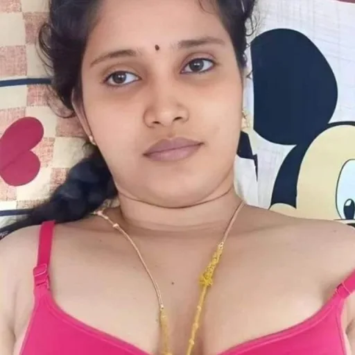 Married Aunties WhatsApp Group Icon - Adult 18+ & Hot
