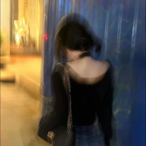 khusus cewe 18+ aja  WhatsApp Group Icon - Adult 18+ & Hot