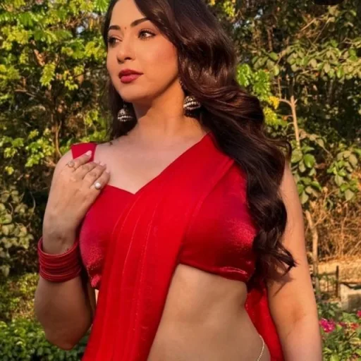 Hot Bhabhi fudi WhatsApp Group Icon - Adult 18+ & Hot